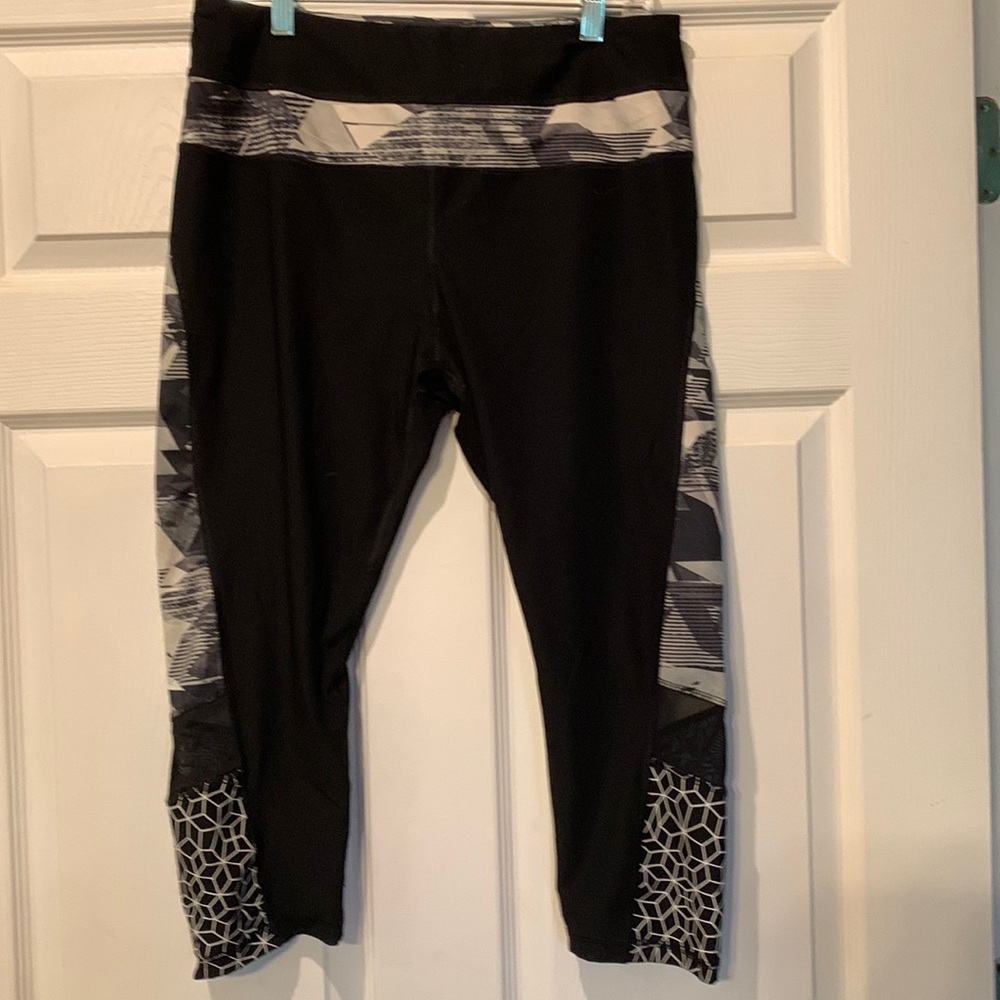 Women’s workout leggings. RBX. XL. Black/white/grey. Excellent condition